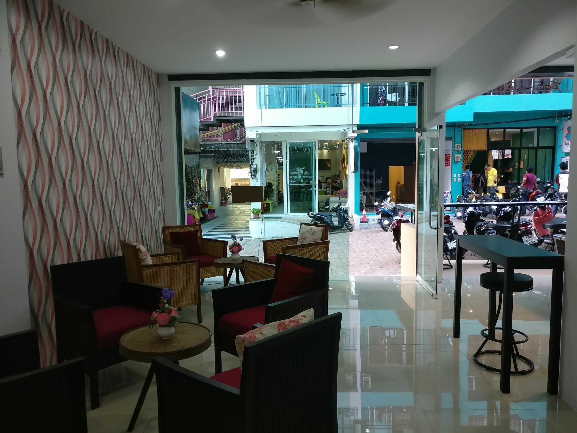 فندق وايت سكاي بوتيك Patong المظهر الخارجي الصورة